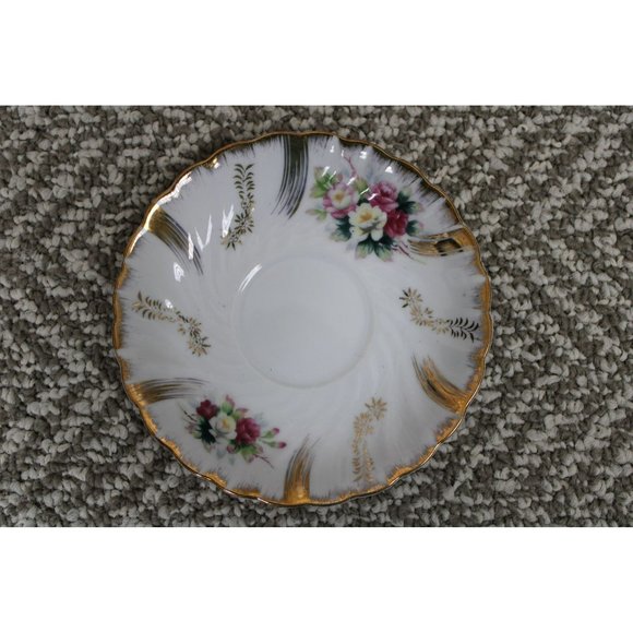 Lefton China Floral w/Gold Trim Teacup & Saucer - Picture 9 of 11